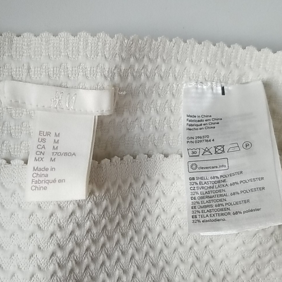 White bubble skirt - Picture 2 of 2